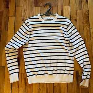 Uniqlo striped B&W sweater